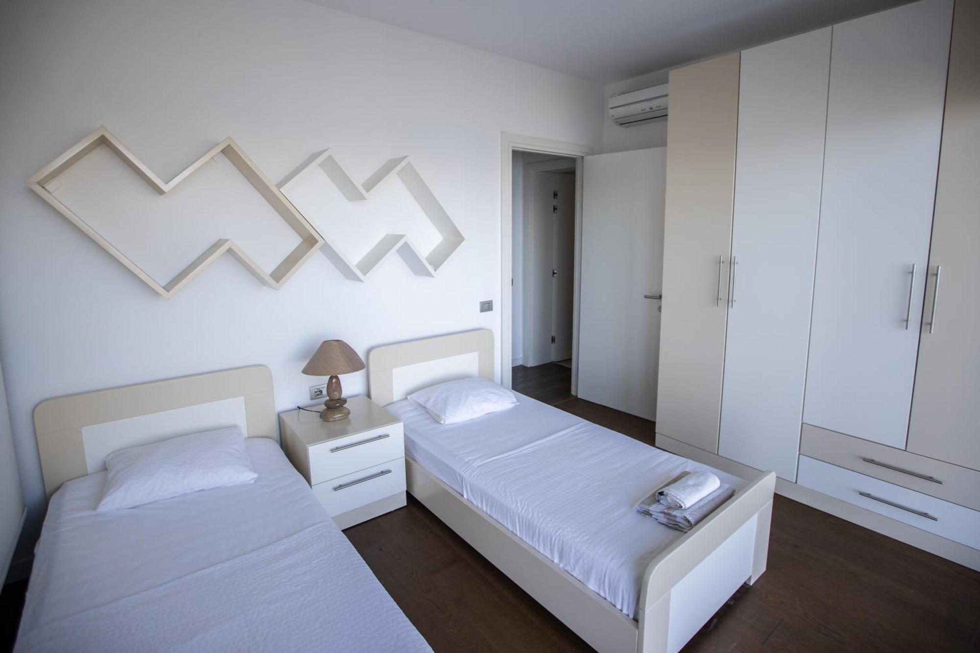 Exclusive Lake Villa Shiroka Ngoại thất bức ảnh