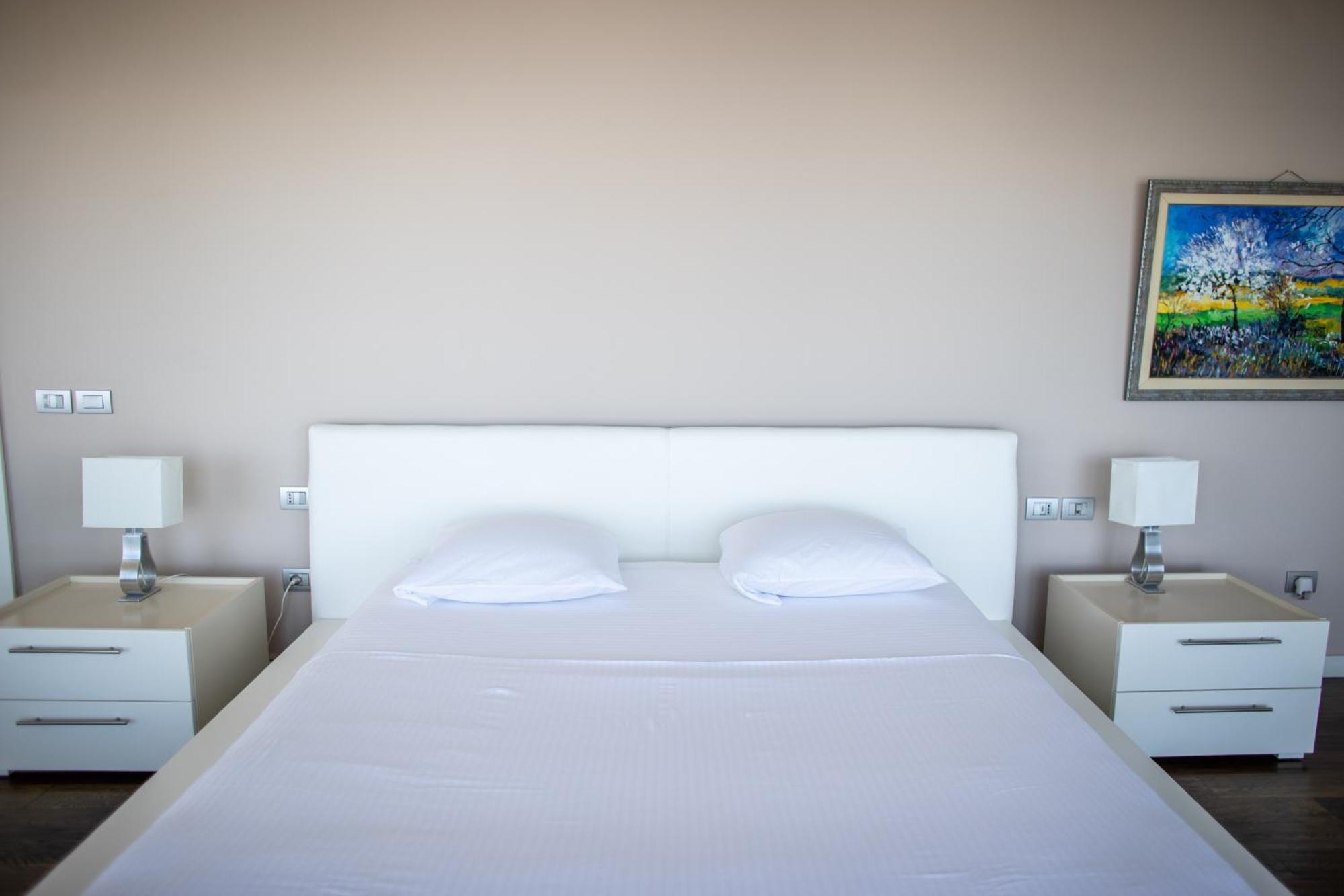 Exclusive Lake Villa Shiroka Ngoại thất bức ảnh